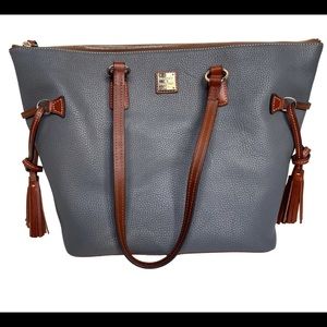LIKE NEW Large Dooney & Bourke Pebble Grain Leather Tote Bag